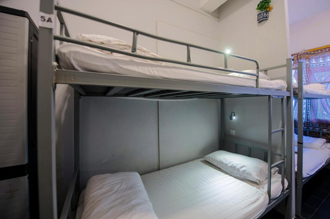 Urban Hostel *